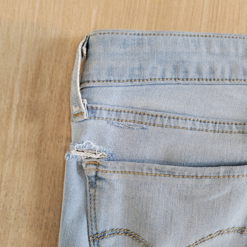 Levi's 711 Skinny Jeans Size W28 L30 - Picture 5 of 7